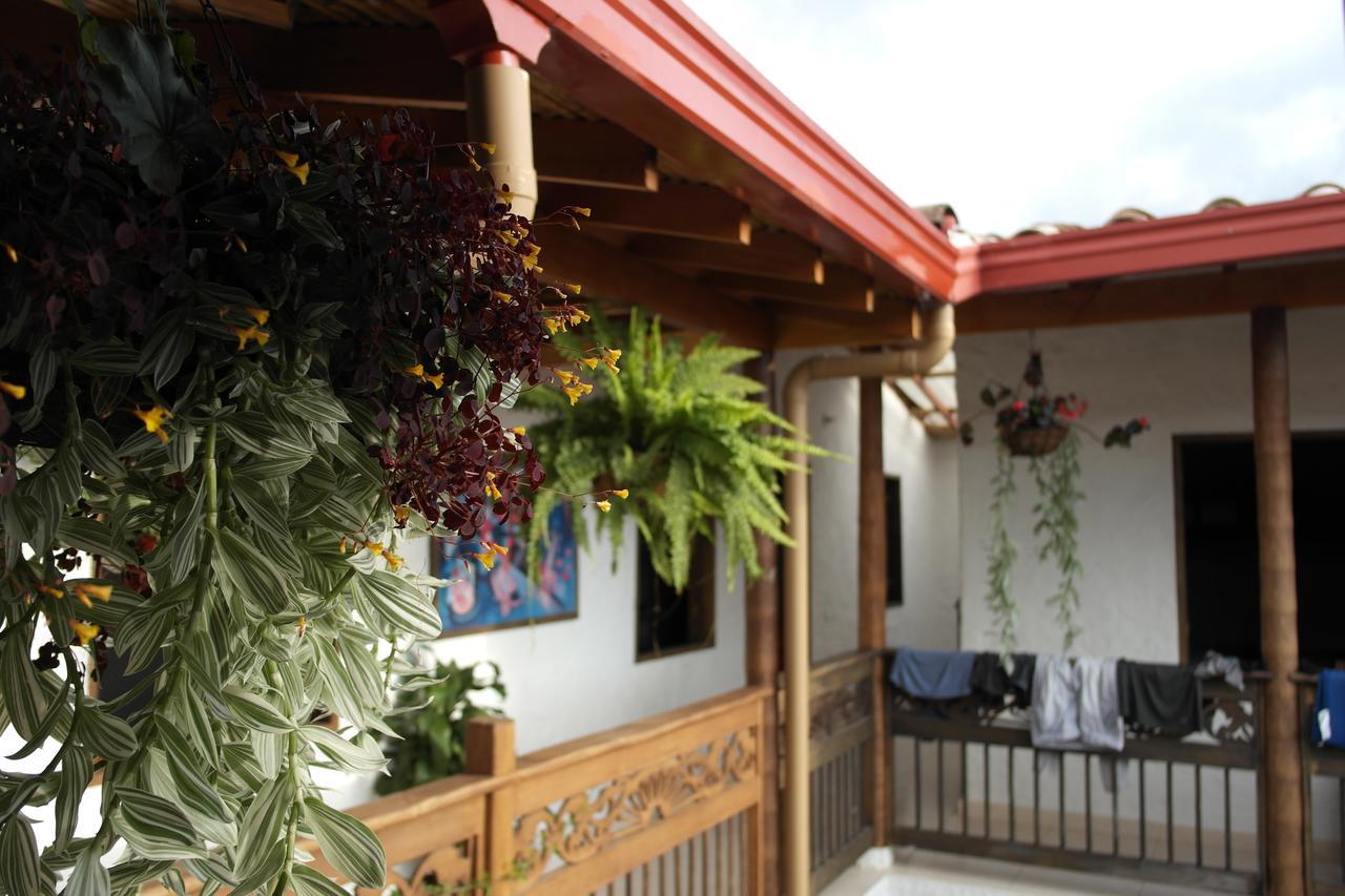 Sergeant Pepper'S Hostel Jardin Ngoại thất bức ảnh